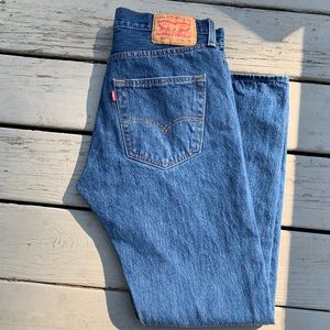 Levi’s 501 Button Fly 31x30 Straight Leg (Mens or women’s)